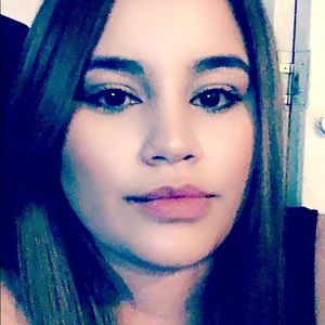 Meet your Posher, Perla